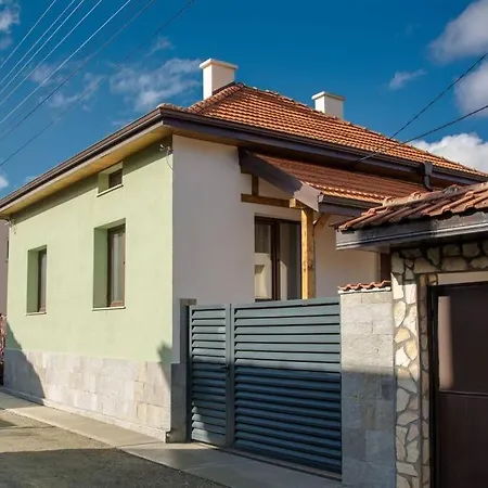 Green Villa
